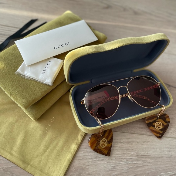 Gucci Sunglasses - Picture 3 of 9